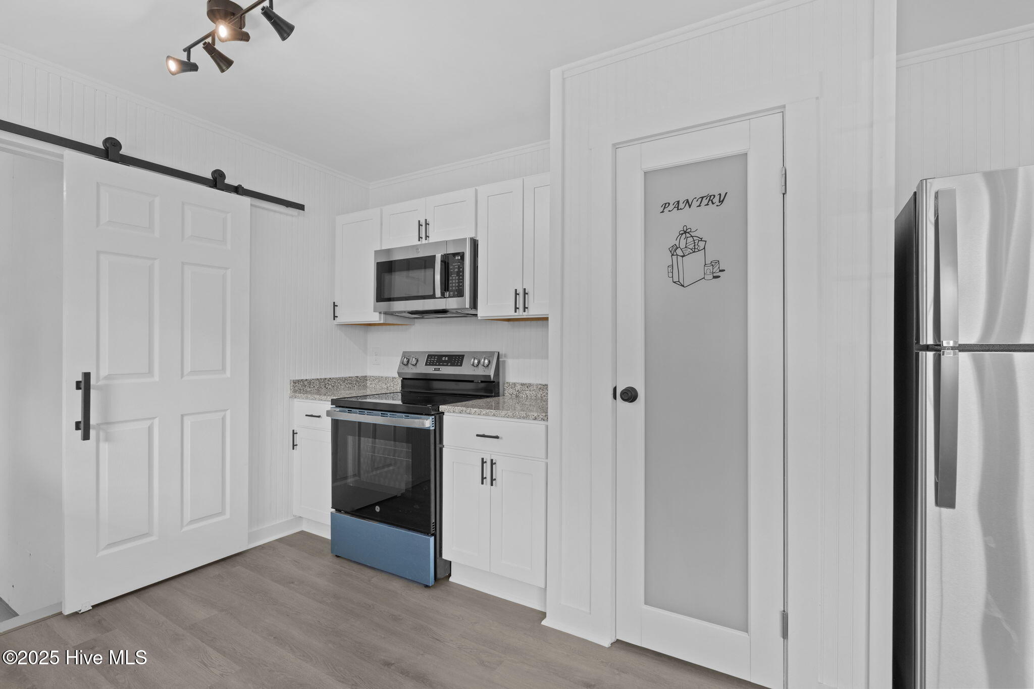 119 Riverside Drive Havelock, NC 28532 - Photo 9 of 41 Kitchen