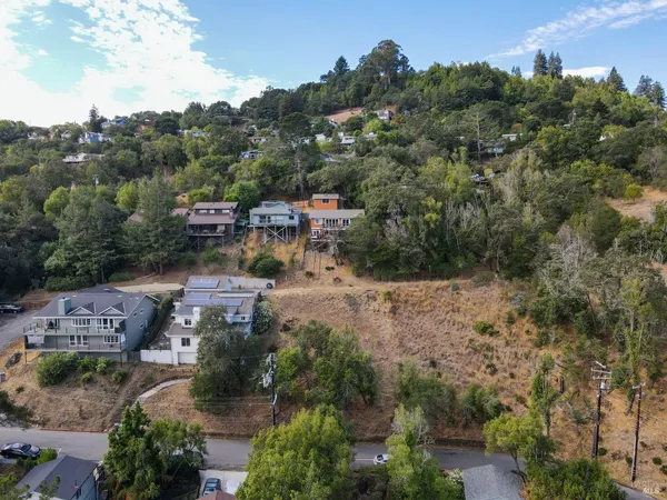 an aerial view of multiple house