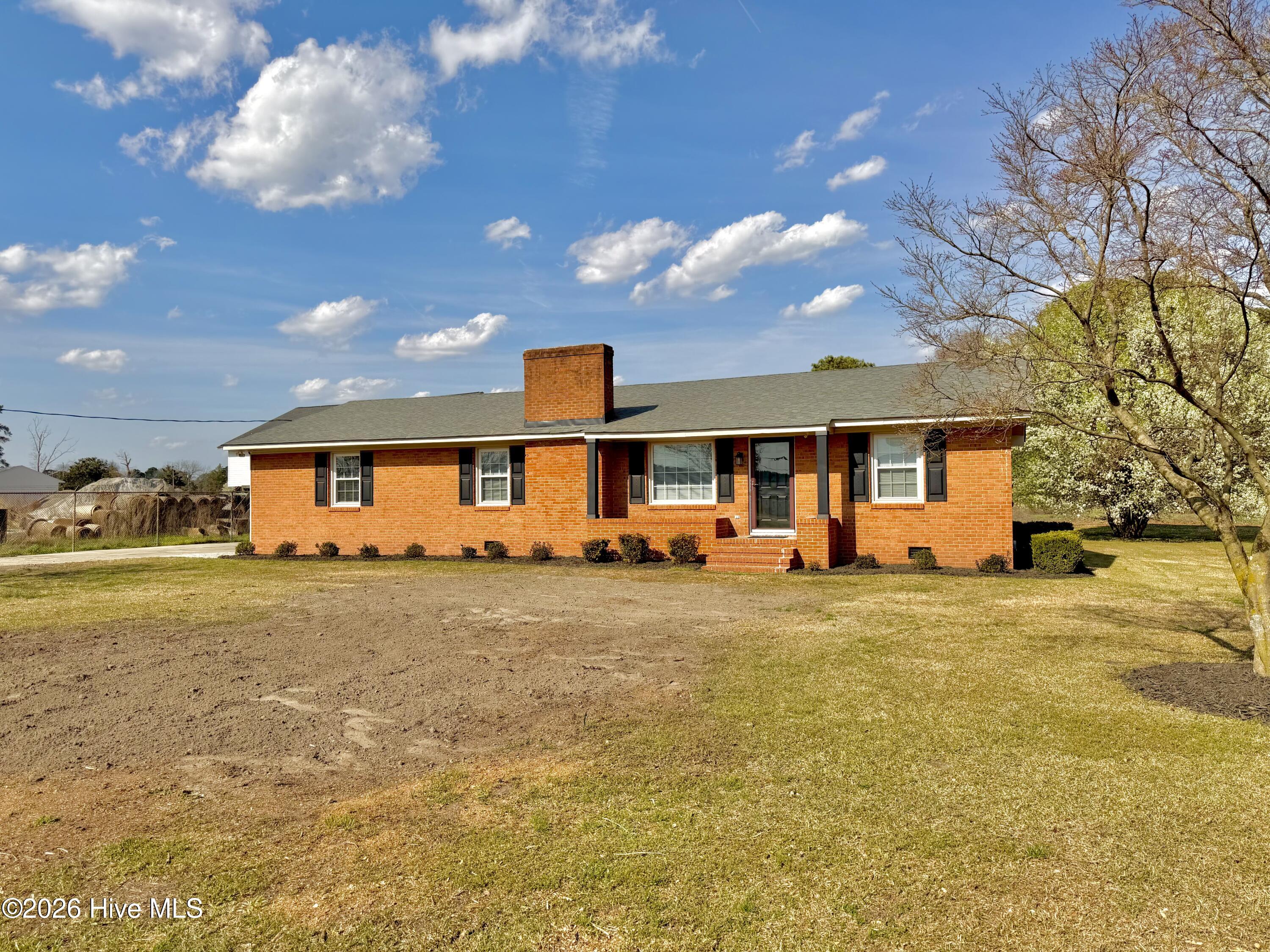 216 Collier-Loftin Road Kinston, NC 28504 - Photo 5 of 76 IMG_5243