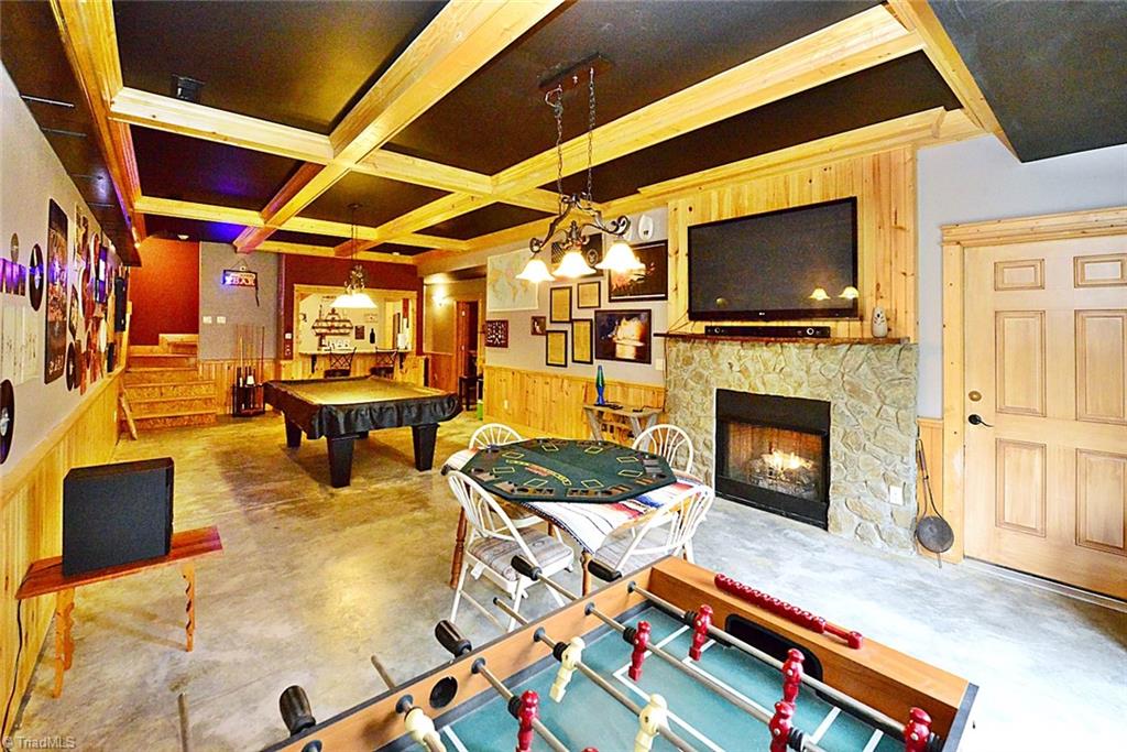 405 Matthews Road Pilot Mountain, NC 27041 - Photo 21 of 32 Gallery Image 21