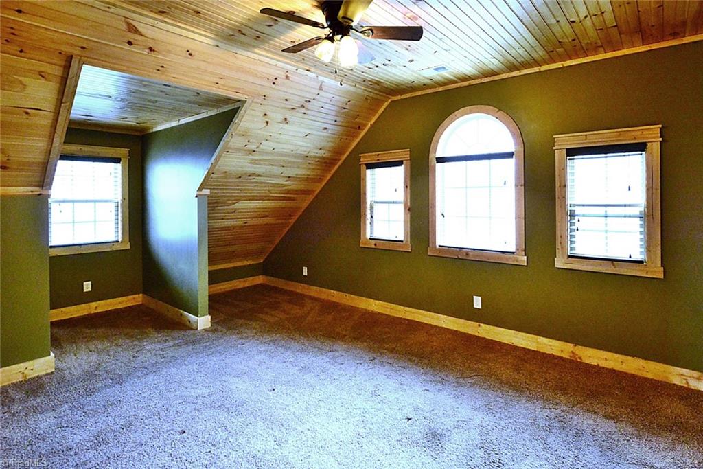 405 Matthews Road Pilot Mountain, NC 27041 - Photo 27 of 32 Gallery Image 27