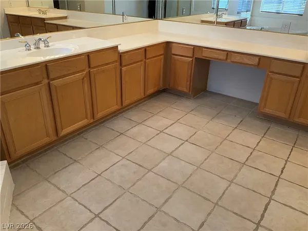 $2,350 | 255 Flirtation Court, Henderson, NV 89074
