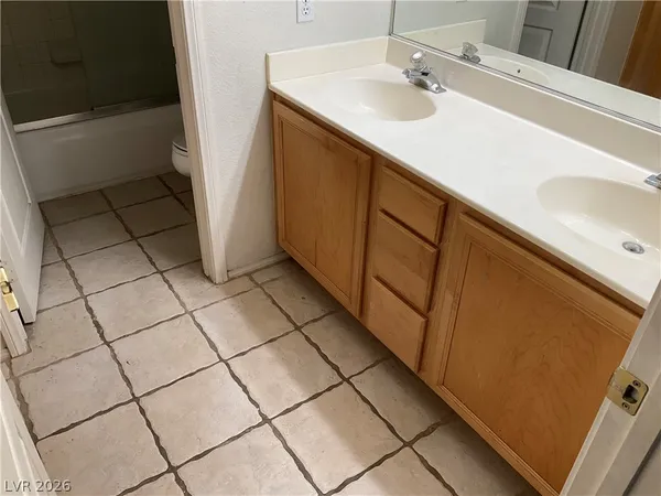 $2,350 | 255 Flirtation Court, Henderson, NV 89074