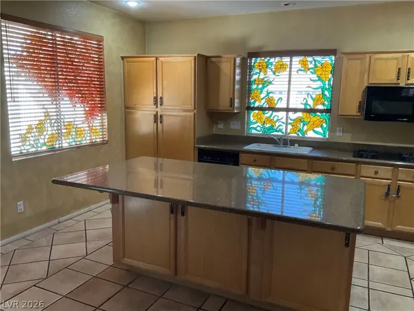 $2,350 | 255 Flirtation Court, Henderson, NV 89074