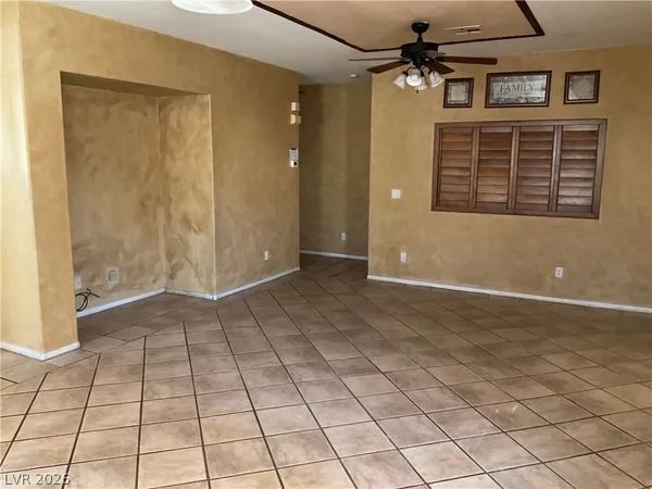 $2,350 | 255 Flirtation Court, Henderson, NV 89074
