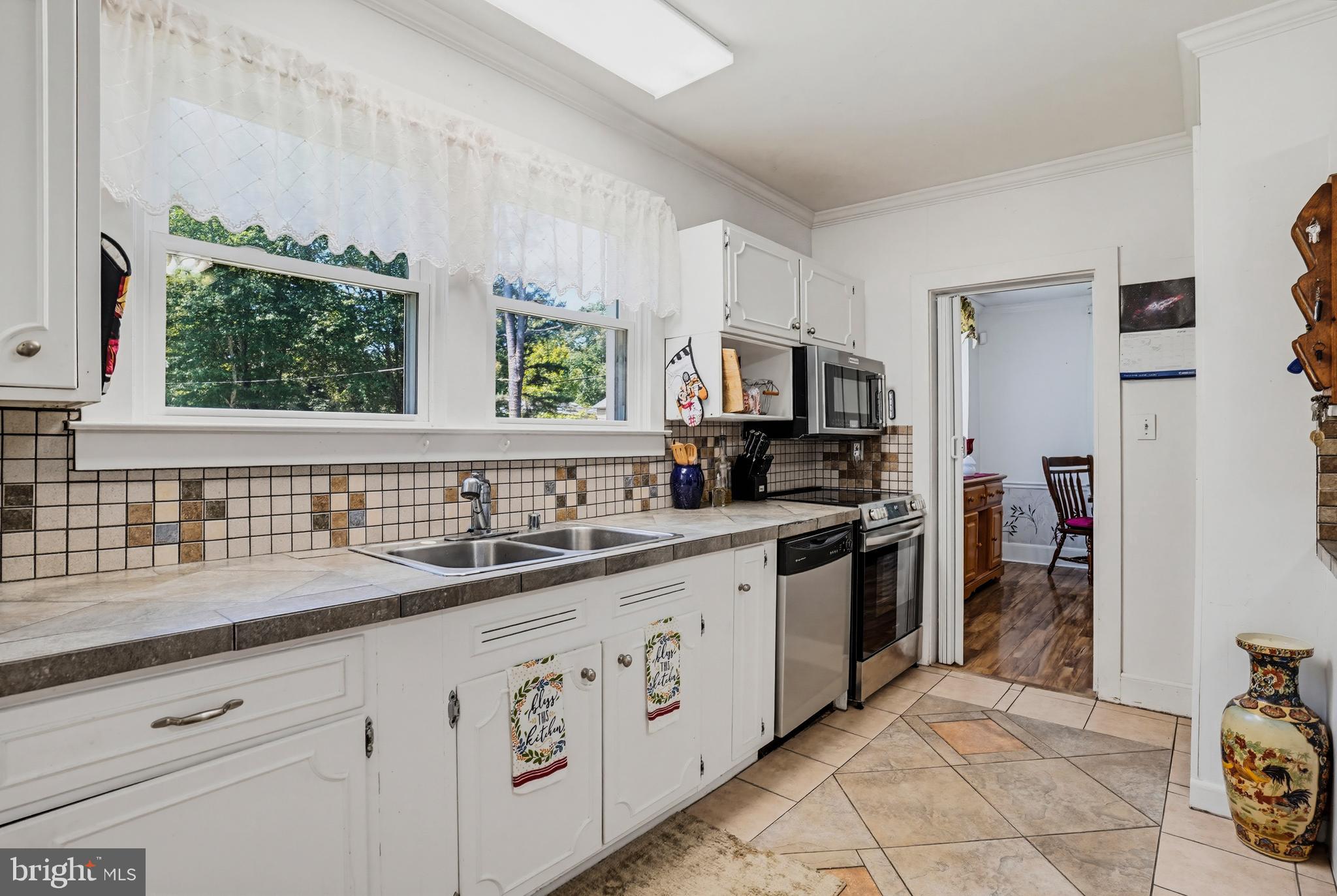5123 Chalk Point Road West River, MD 20778 - Photo 11 of 42 Kitchen