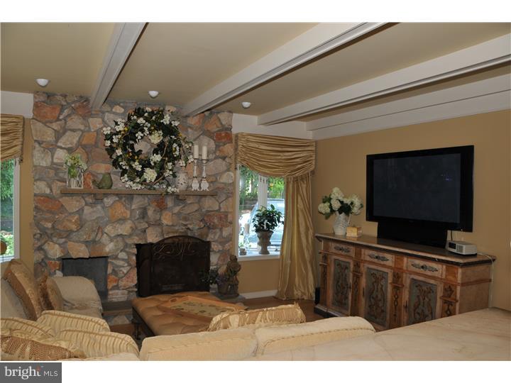 2403 Riverton Road Cinnaminson, NJ 08077 - Photo 12 of 16 Gallery Image 12