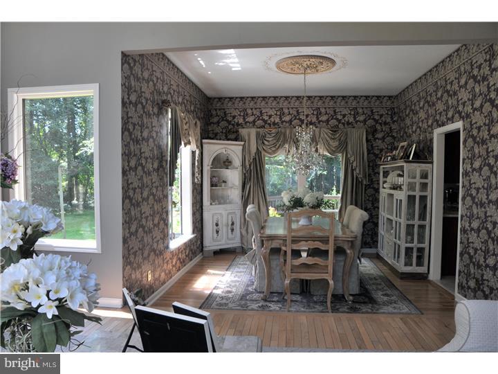 2403 Riverton Road Cinnaminson, NJ 08077 - Photo 10 of 16 Gallery Image 10