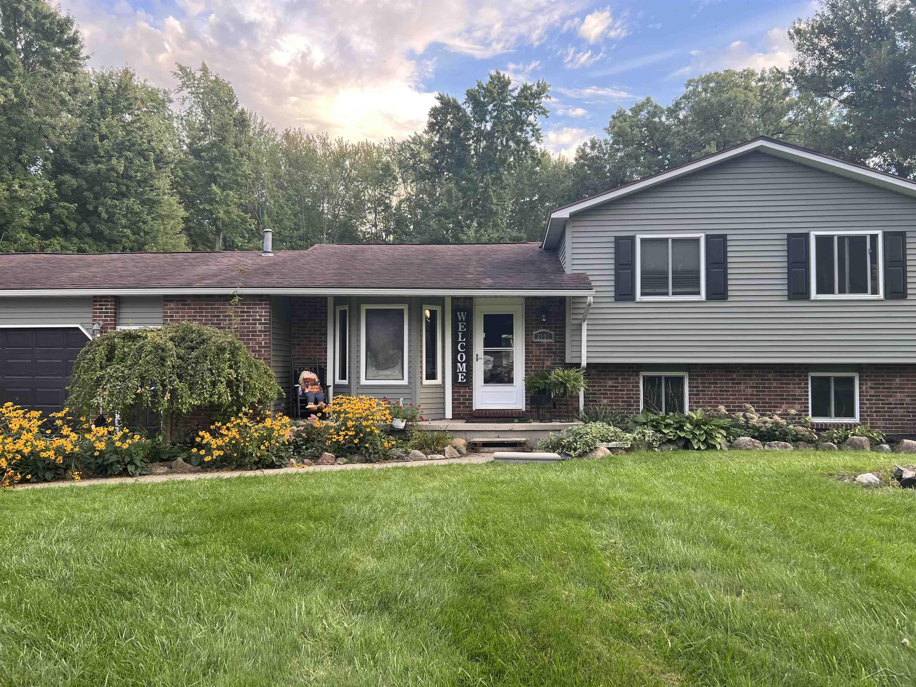 2117 West Lake Road Clio, MI 48420 - Photo 1 of 20 50132279-c24f3b8f-2bae-435a-b1d1-ded617b64d6d.JPG