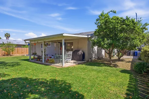 $399,900 | 647 Ward Avenue, Patterson, CA 95363