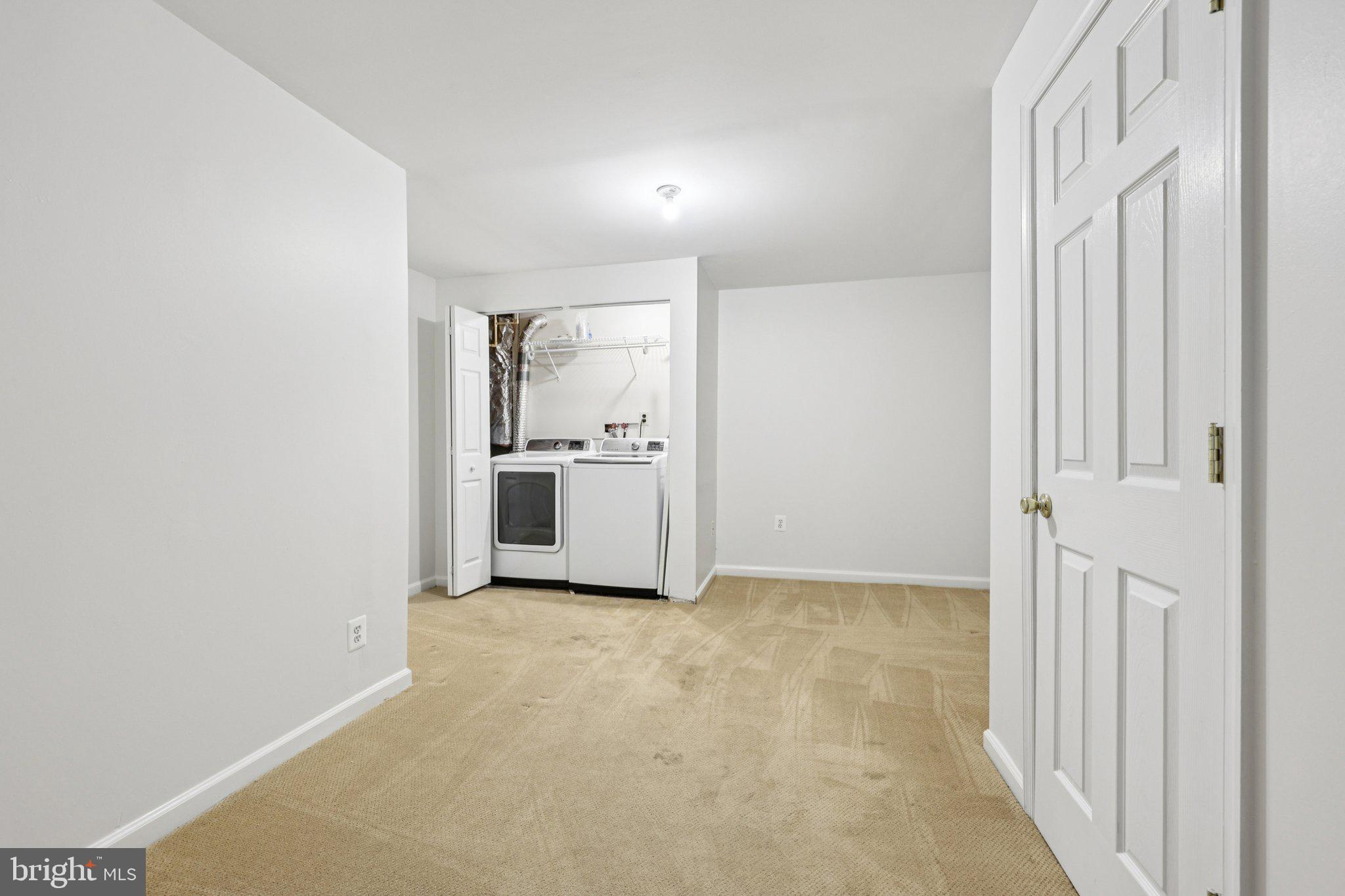 2 Berkeley Court Sterling, VA 20165 - Photo 29 of 46 a view of a kitchen with a sink