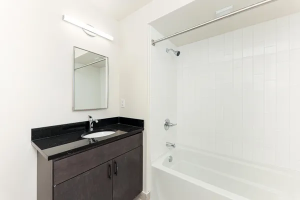 $1,950 | 400 North River Street, Unit 305, Ypsilanti, MI 48198