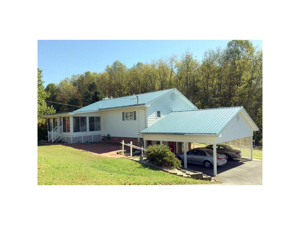 416 Johnson Chapel Road Bristol, TN 37620 - Photo 2 of 36 Main House Rear
