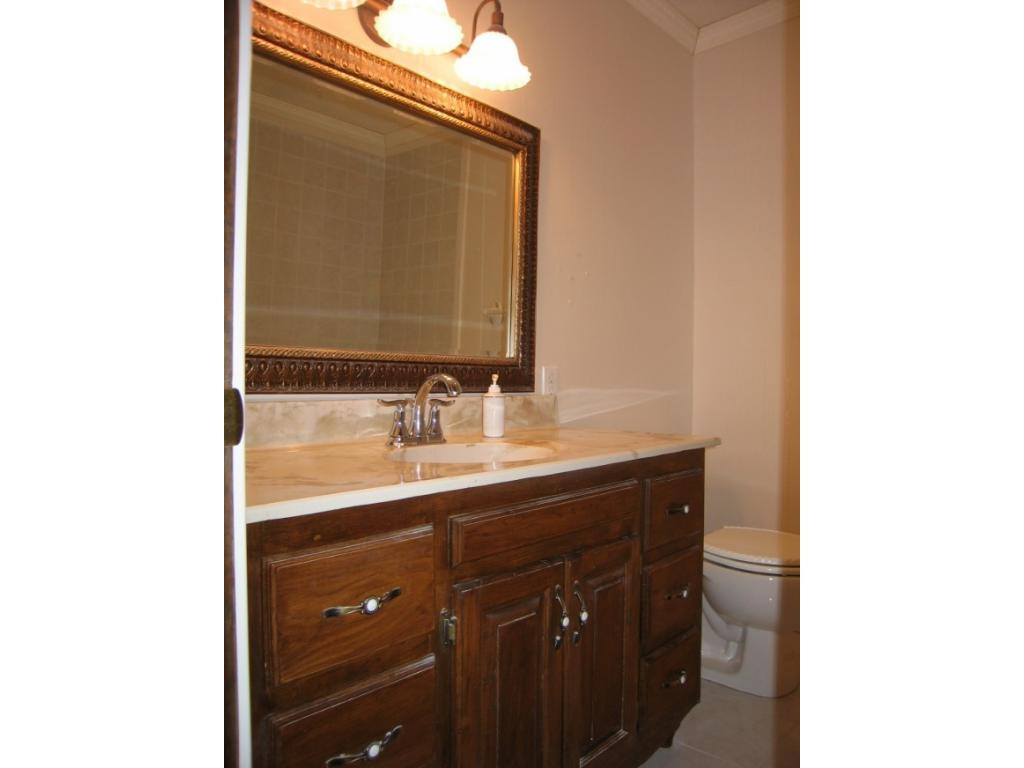 416 Johnson Chapel Road Bristol, TN 37620 - Photo 15 of 36 Hall Bath