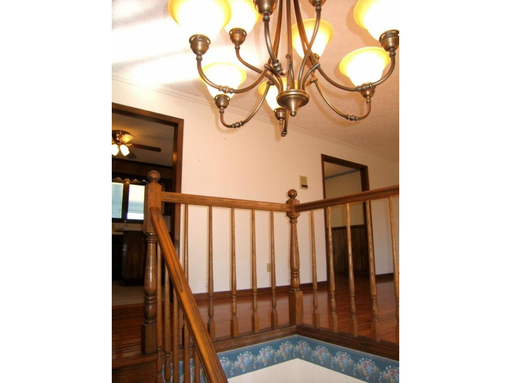 416 Johnson Chapel Road Bristol, TN 37620 - Photo 4 of 36 Beautiful Entry Railing