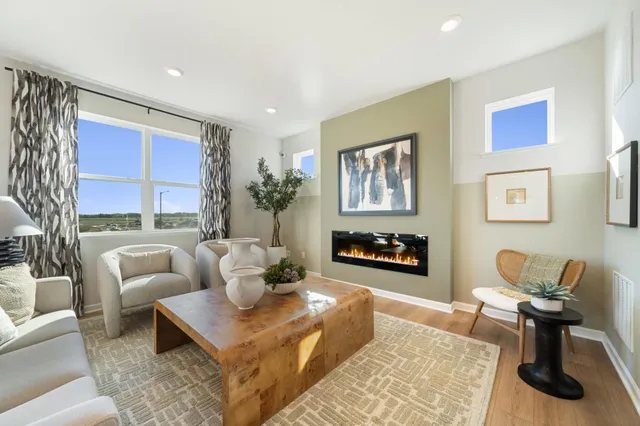 $646,875 | 1005 Annagaire Curve, Rosemount, MN 55068