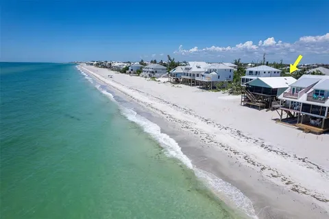 a view of lake with yard