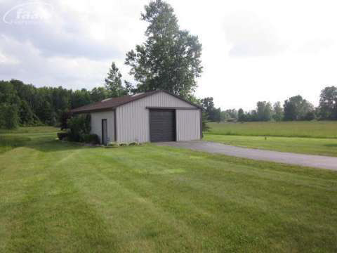 11279 Potter Road Flushing, MI 48433 - Photo 29 of 35 20360176-28.JPG