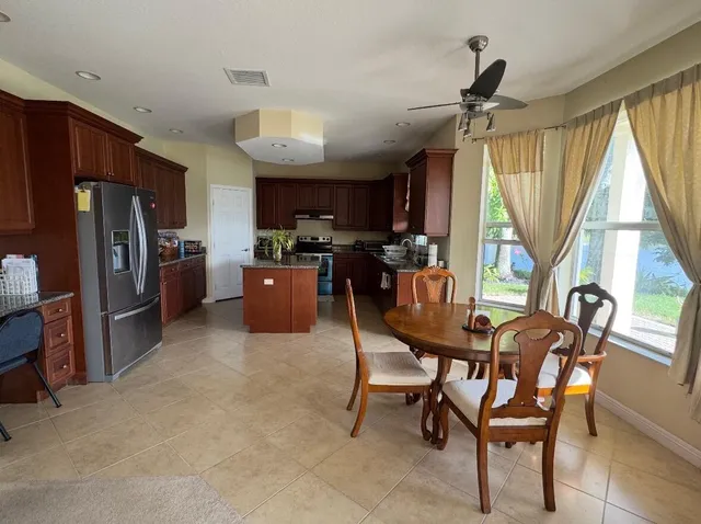 $910,000 | 2709 Shaughnessy Drive, Wellington, FL 33414