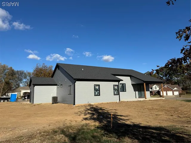 $539,000 | 1362 Riverwoods Trail, Ste. Genevieve, MO 63670