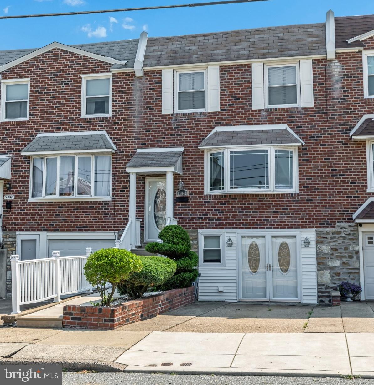 11842 Colman Road Philadelphia, PA 19154 - Photo 1 of 25 Gallery Image 1