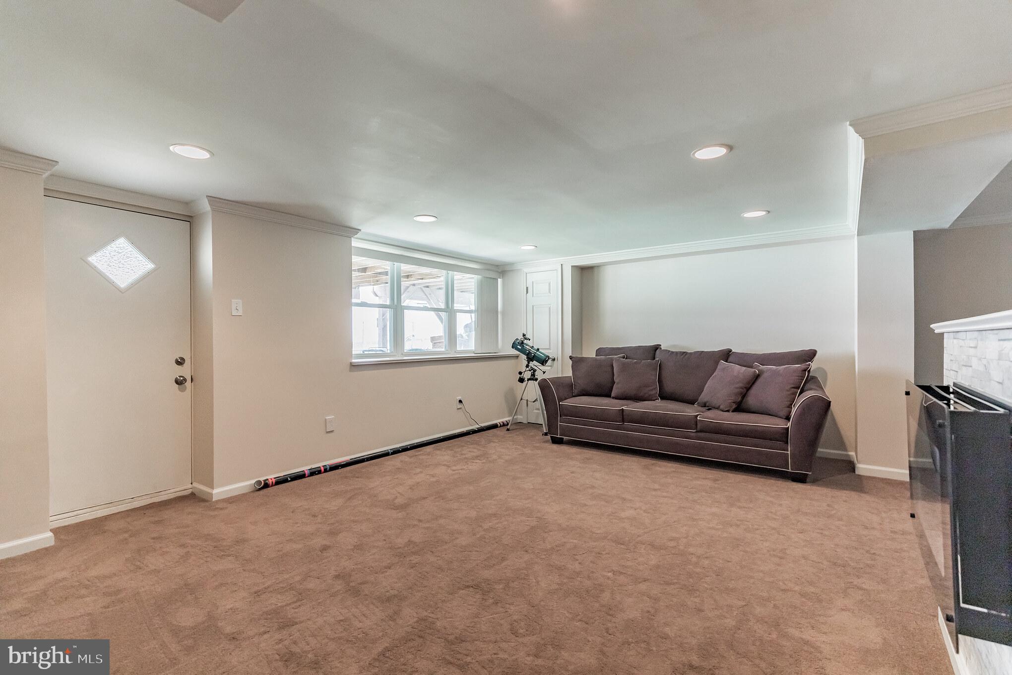 11842 Colman Road Philadelphia, PA 19154 - Photo 19 of 25 Gallery Image 19