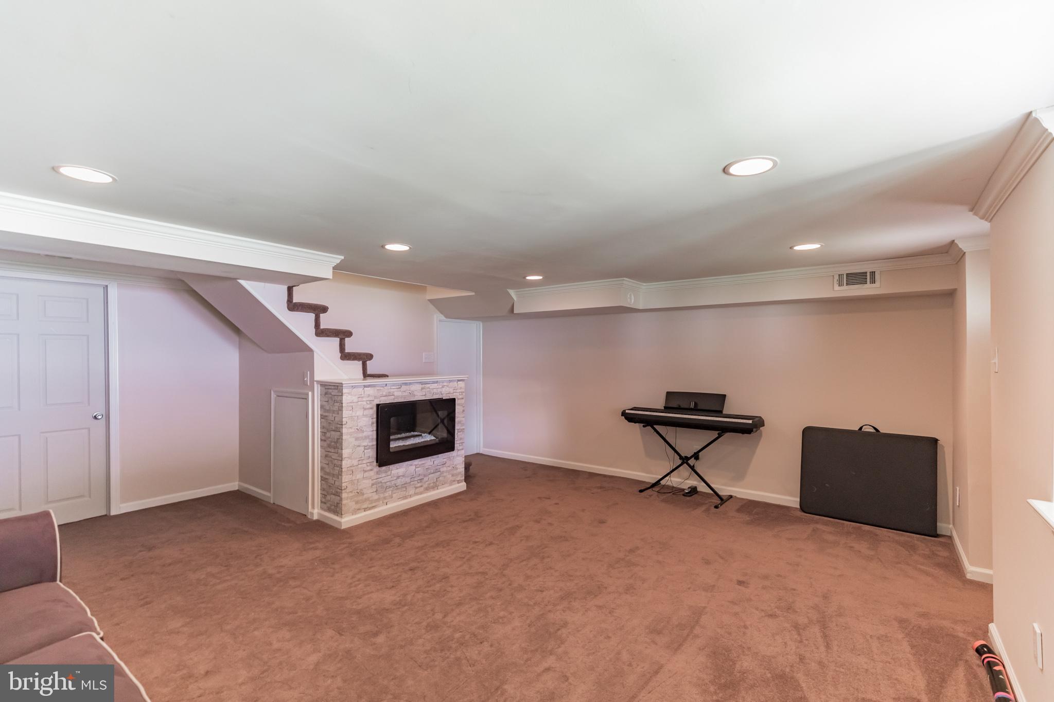 11842 Colman Road Philadelphia, PA 19154 - Photo 20 of 25 Gallery Image 20