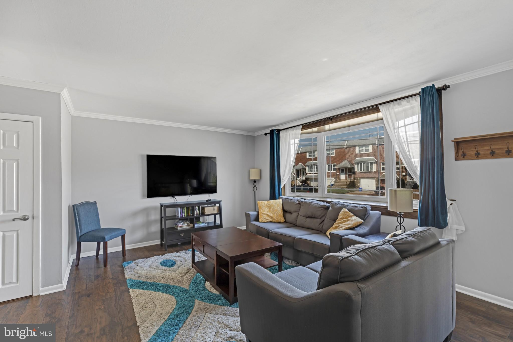 11842 Colman Road Philadelphia, PA 19154 - Photo 3 of 25 Gallery Image 3