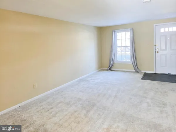 $2,300 | 20559 Strath Haven Drive, Gaithersburg, MD 20886