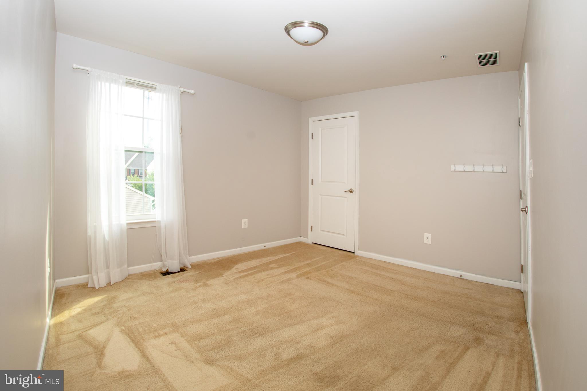 5631 Country Farm Road White Marsh, MD 21162 - Photo 14 of 25 Gallery Image 14