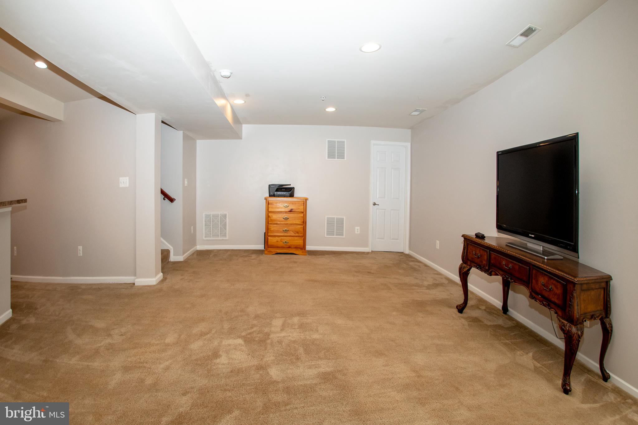 5631 Country Farm Road White Marsh, MD 21162 - Photo 18 of 25 Gallery Image 18