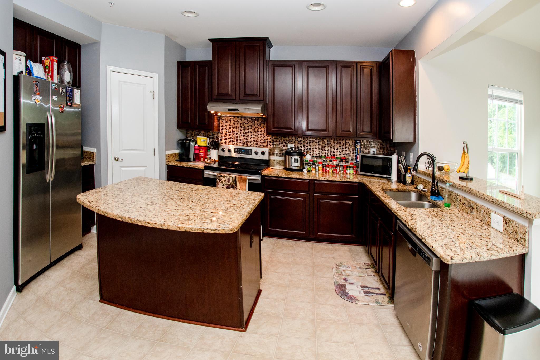 5631 Country Farm Road White Marsh, MD 21162 - Photo 4 of 25 Gallery Image 4
