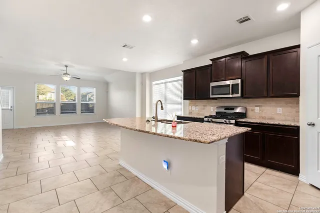 $475,000 | 22410 Akin Fawn, San Antonio, TX 78261