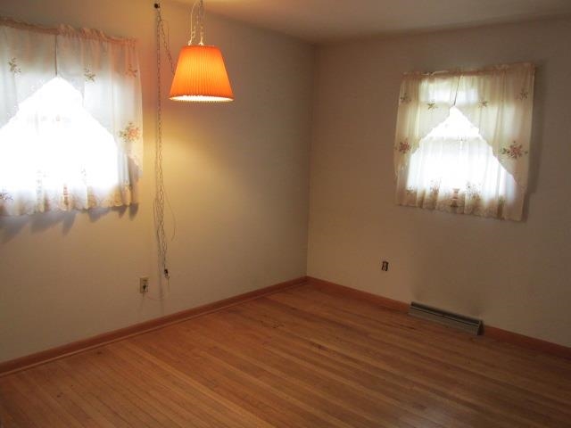 1932 West Middlebury Road Freeport, IL 61032 - Photo 13 of 28 Gallery Image 13