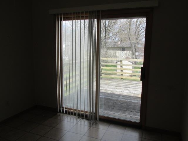 1932 West Middlebury Road Freeport, IL 61032 - Photo 10 of 28 Gallery Image 10