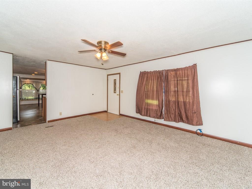 299 Frysville Road York, PA 17406 - Photo 3 of 26 Gallery Image 3