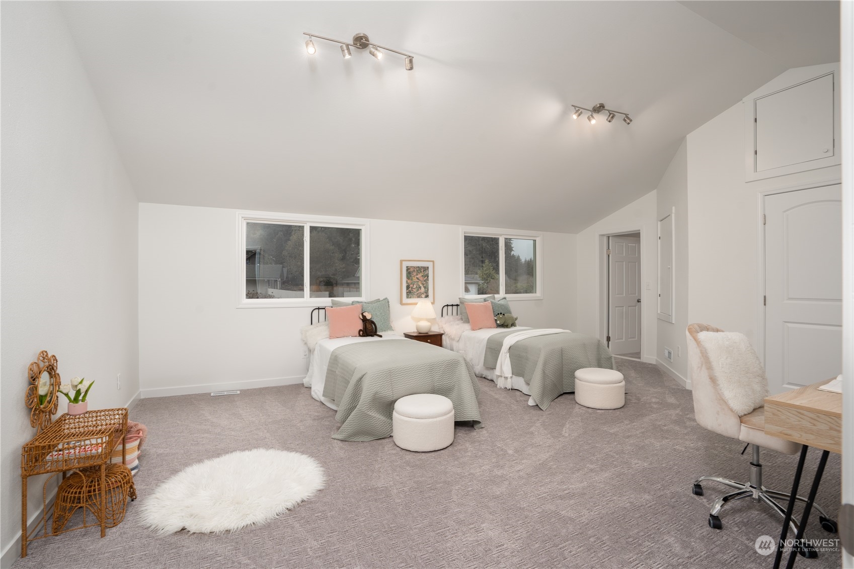 32520 30th Avenue Southwest Federal Way, WA 98023 - Photo 22 of 40