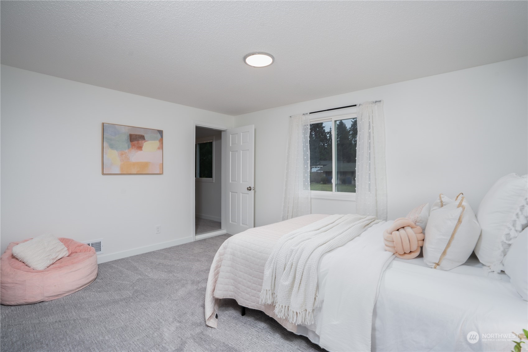 32520 30th Avenue Southwest Federal Way, WA 98023 - Photo 36 of 40