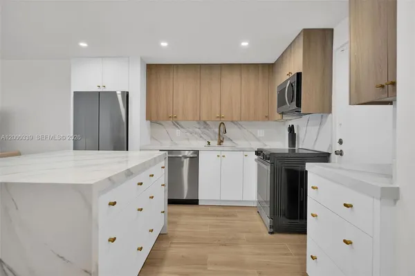 $6,250 | 3505 South Ocean Drive, Unit 808, Hollywood, FL 33019