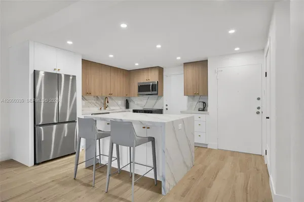 $6,250 | 3505 South Ocean Drive, Unit 808, Hollywood, FL 33019