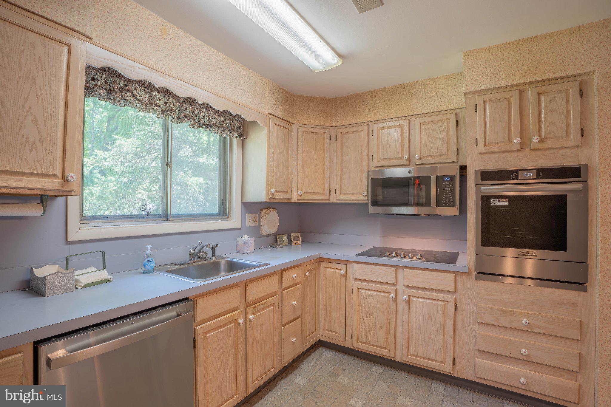 14 Lower Hilltop Road Yardley, PA 19067 - Photo 12 of 38 Bright and inviting kitchen space.