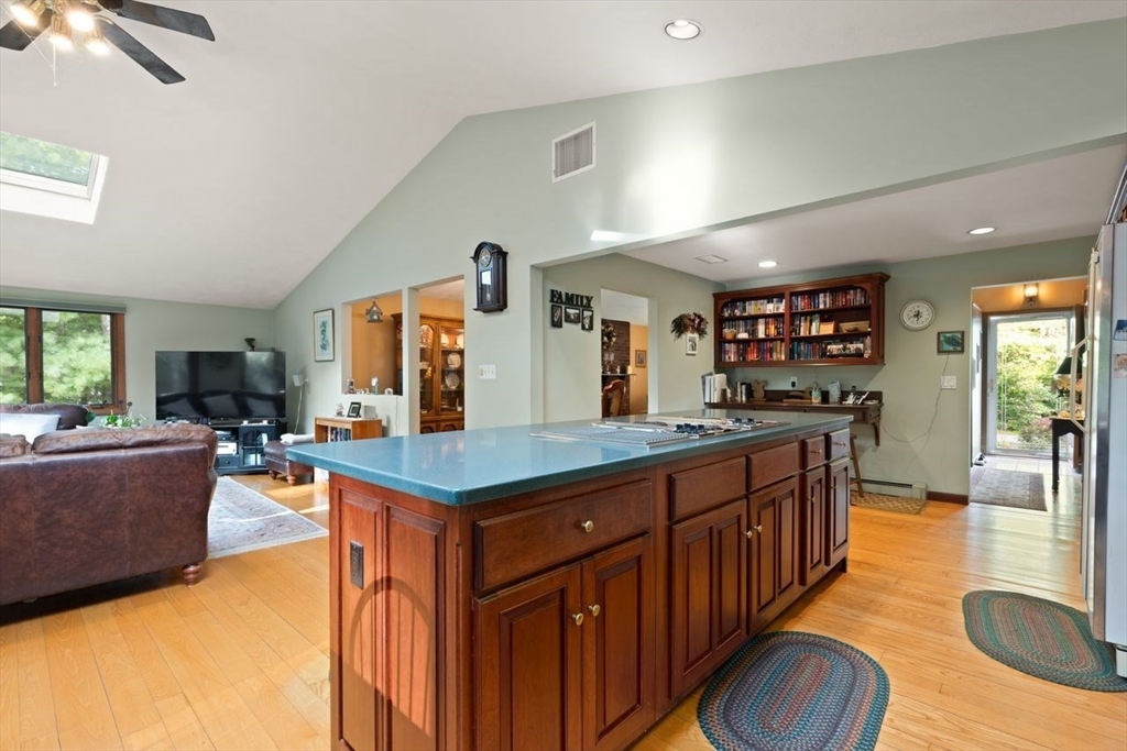 39 Austin Road Sudbury, MA 01776 - Photo 10 of 18