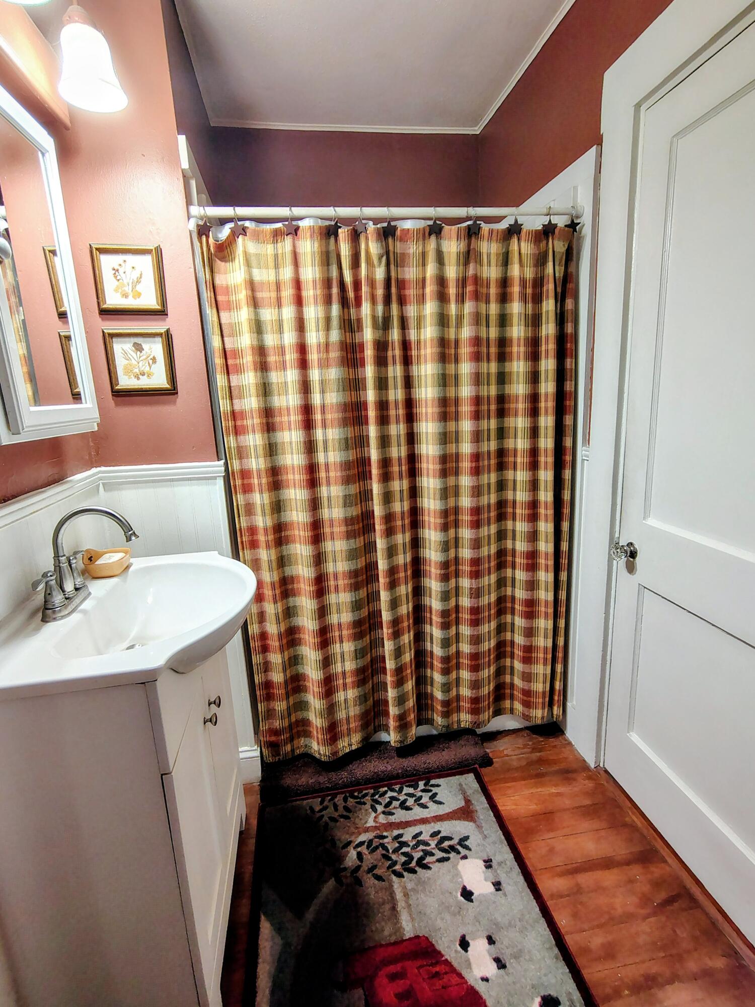 30 Harbor Road Friendship, ME 04547 - Photo 15 of 32 Bathroom 1st floor