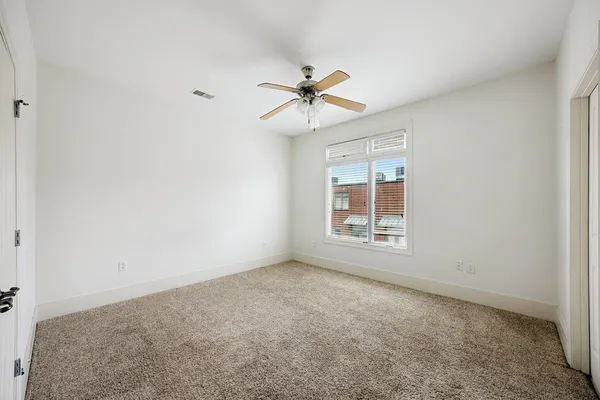 $2,450 | 614 Tennessee Street, Unit 201, Memphis, TN 38103