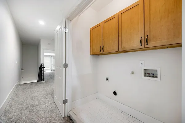 $2,450 | 614 Tennessee Street, Unit 201, Memphis, TN 38103