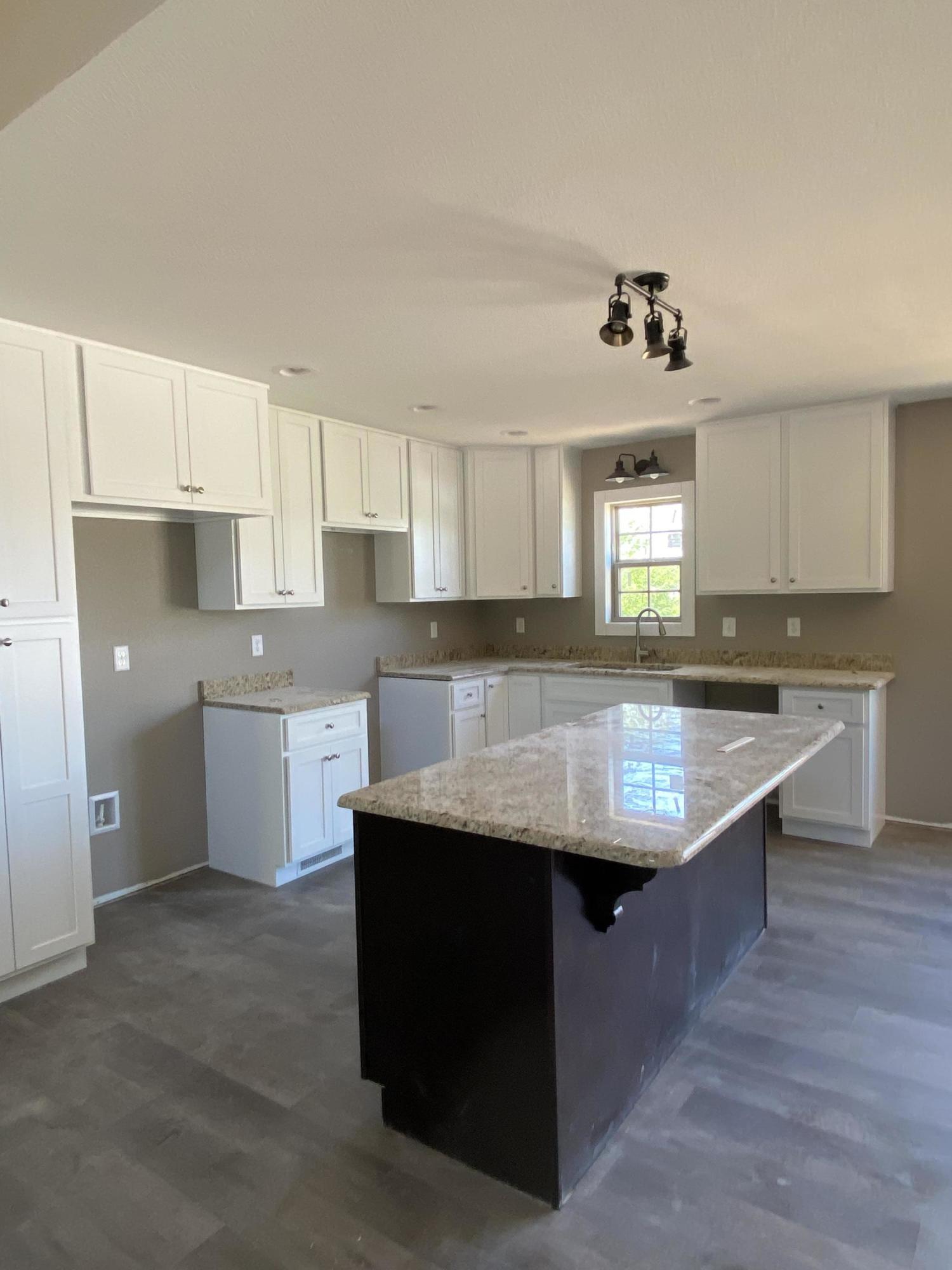 185 West Park Circle Decatur, TN 37322 - Photo 5 of 11 IMG_0334