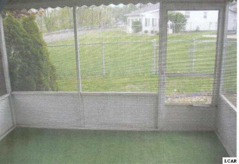915 Ballenberger Road Adrian, MI 49221 - Photo 7 of 8 20009374-6.JPG