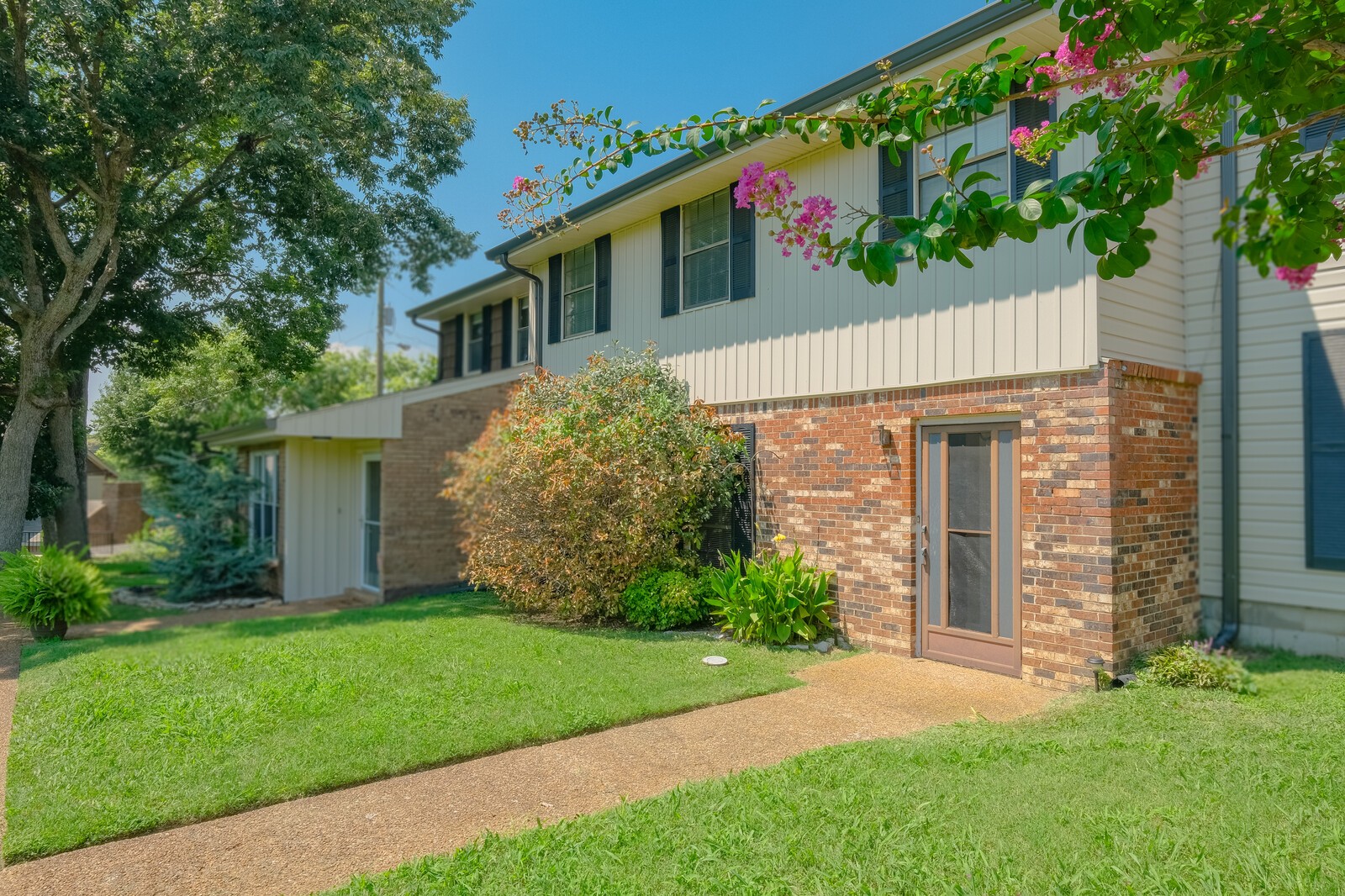 4001 Anderson Road, Unit R103 Nashville, TN 37217 - Photo 2 of 35 Gallery Image 2