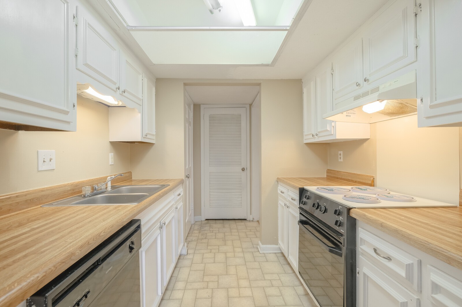 4001 Anderson Road, Unit R103 Nashville, TN 37217 - Photo 13 of 35 Gallery Image 13