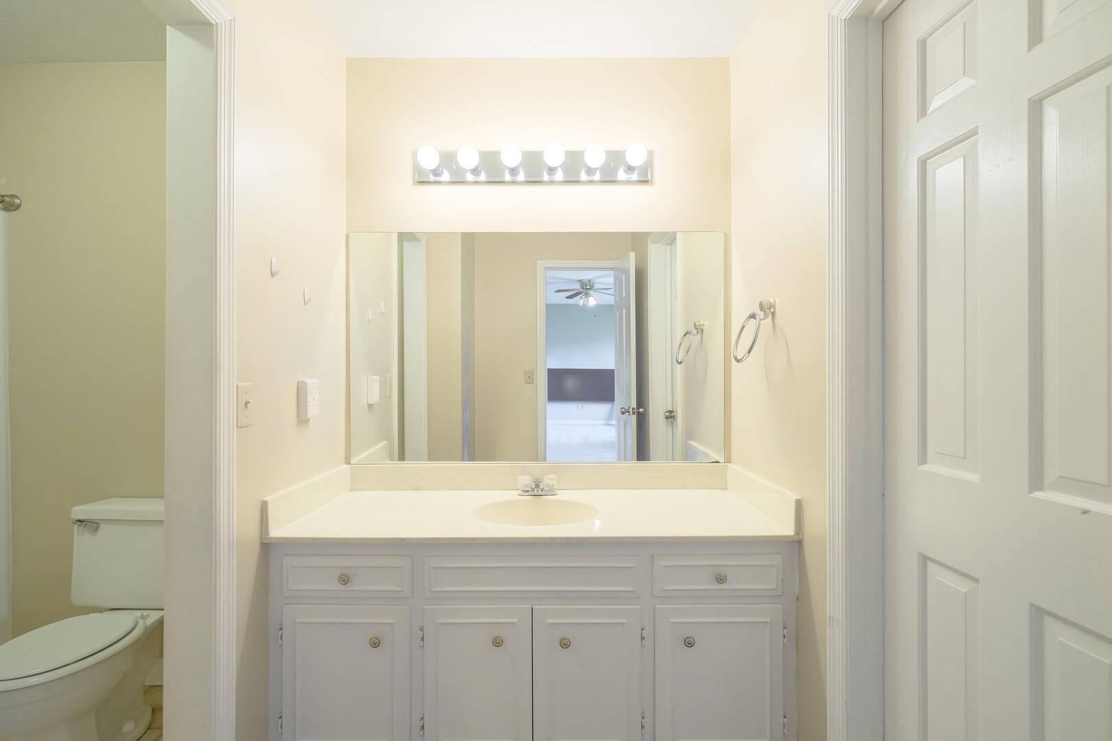 4001 Anderson Road, Unit R103 Nashville, TN 37217 - Photo 21 of 35 Gallery Image 21